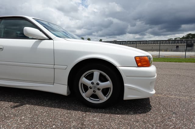 1999 Toyota Chaser JDM car for sale — photo 5 of 19
