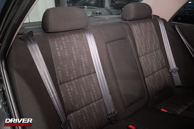 1999 Toyota Altezza JDM car for sale — photo 17 of 25