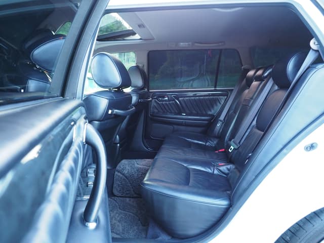 2000 Toyota Crown JDM car for sale — photo 15 of 25