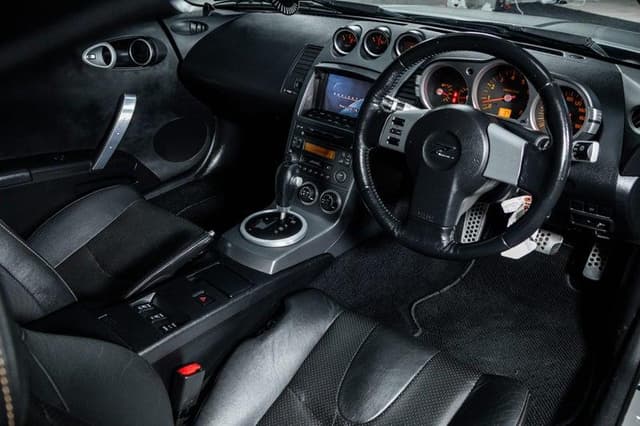 2003 Nissan Fairlady Z JDM car for sale — photo 14 of 19