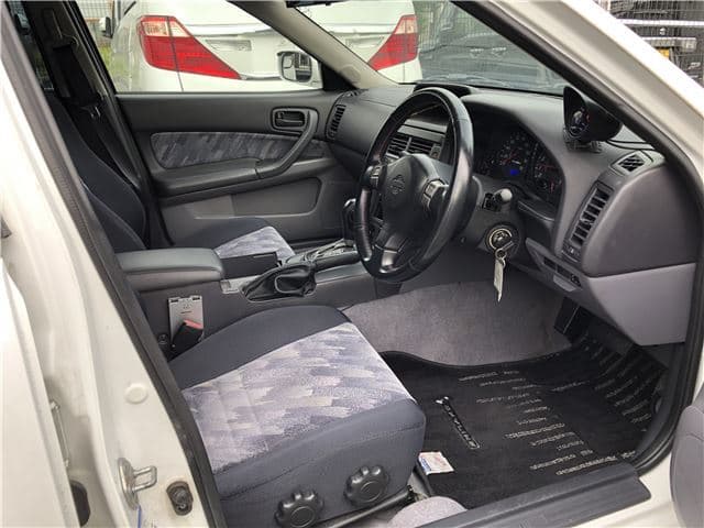 1998 Nissan Skyline JDM car for sale — photo 15 of 25
