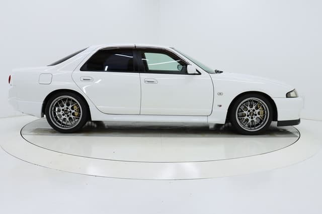 1998 Nissan Skyline JDM car for sale — photo 3 of 4