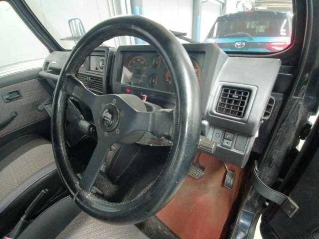 1993 Suzuki Jimny JDM car for sale — photo 4 of 12