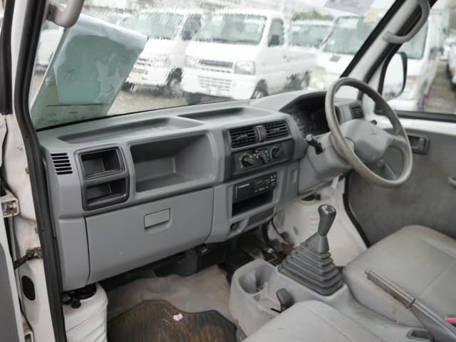 2002 Mitsubishi Minicab JDM car for sale — photo 25 of 25