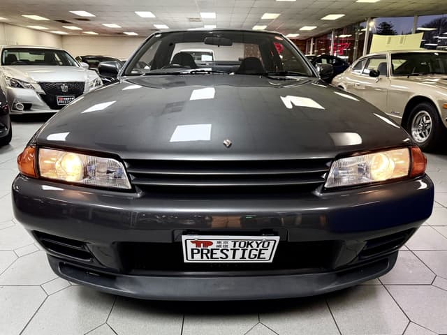 1991 Nissan Skyline JDM car for sale — photo 2 of 5