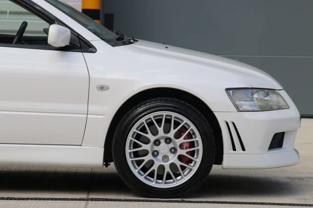 2002 Mitsubishi Lancer Evolution JDM car for sale — photo 8 of 25