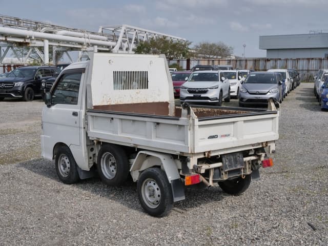 2002 Daihatsu Hijet JDM car for sale — photo 8 of 25