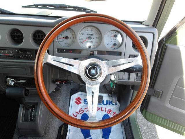1998 Suzuki Jimny JDM car for sale — photo 13 of 20