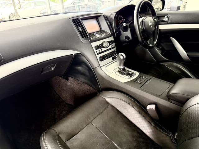 2009 Nissan Skyline JDM car for sale — photo 5 of 5