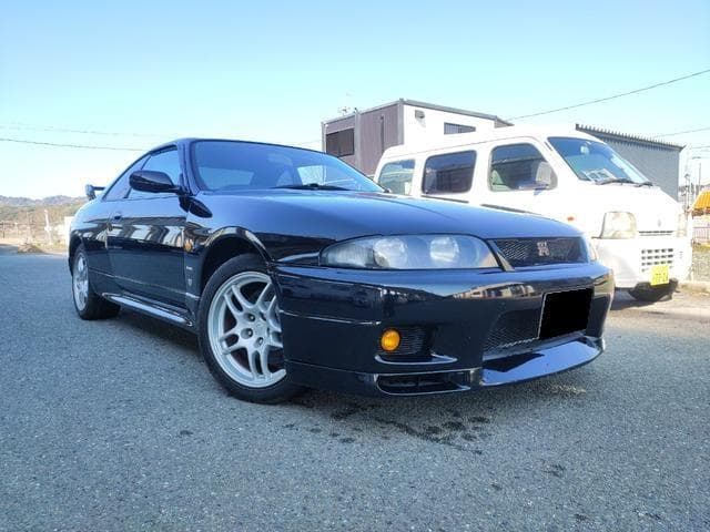1995 Nissan Skyline JDM car for sale — photo 3 of 21