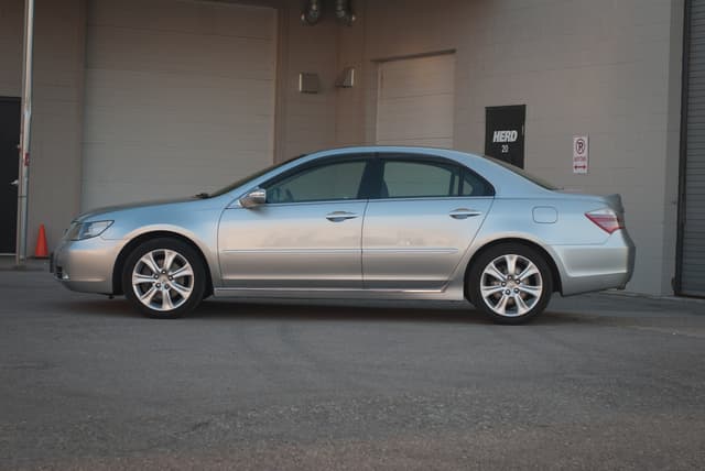 2008 Honda Legend JDM car for sale — photo 11 of 25