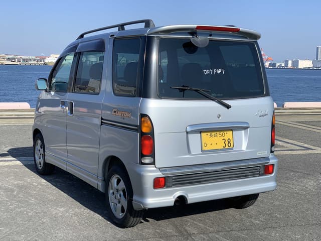 2000 Daihatsu Atrai JDM car for sale — photo 2 of 5