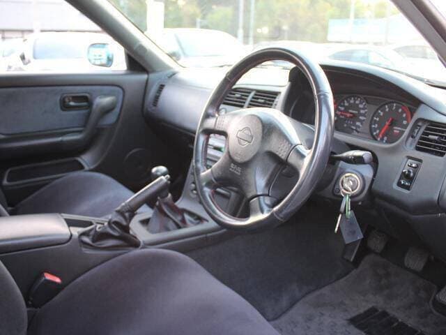 1998 Nissan Skyline JDM car for sale — photo 3 of 12