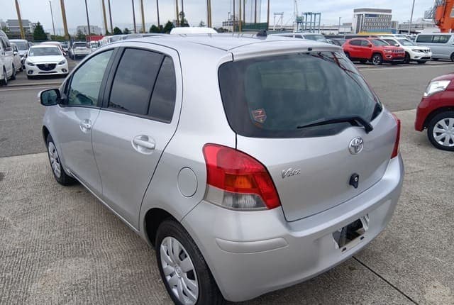 2010 Toyota Vitz JDM car for sale — photo 3 of 25