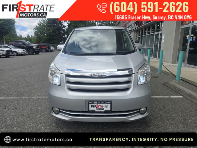 2007 Toyota Noah JDM car for sale — photo 3 of 19