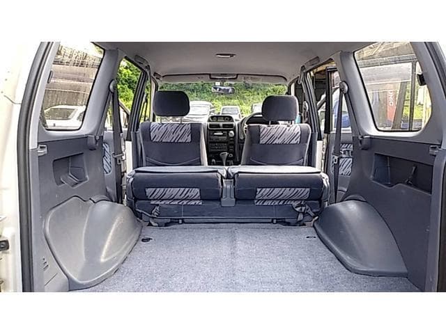 1996 Toyota Land Cruiser JDM car for sale — photo 15 of 16