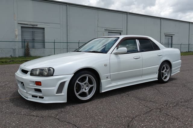 1998 Nissan Skyline JDM car for sale — photo 13 of 19