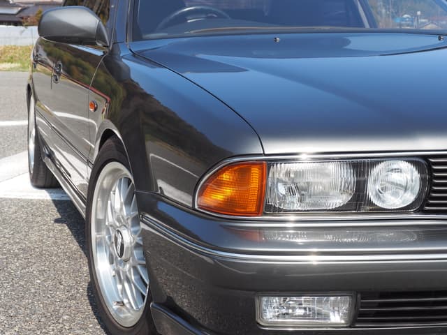 1990 Mitsubishi Diamante JDM car for sale — photo 4 of 25