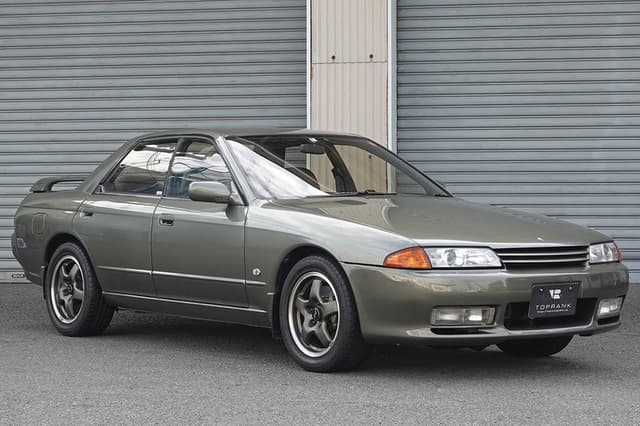 1992 Nissan Skyline JDM car for sale — photo 7 of 25