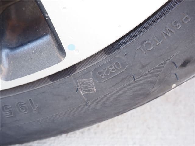1998 Nissan Skyline JDM car for sale — photo 13 of 16