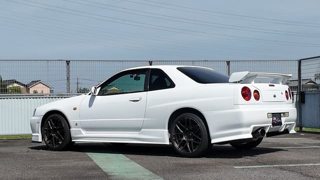 1999 Nissan Skyline JDM car for sale — photo 9 of 25