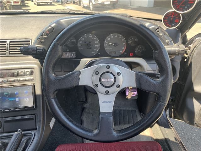 1991 Nissan Skyline JDM car for sale — photo 16 of 25