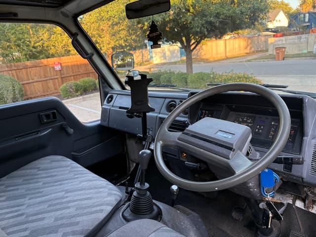 1994 Toyota HiAce JDM car for sale — photo 7 of 10