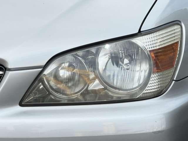1998 Toyota Altezza JDM car for sale — photo 20 of 21