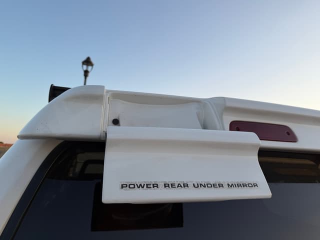 1999 Toyota Hilux Surf JDM car for sale — photo 13 of 25