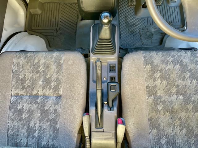 1995 Mitsubishi Minicab JDM car for sale — photo 20 of 25