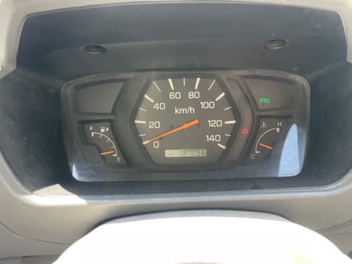 1999 Mitsubishi Minicab JDM car for sale — photo 6 of 10