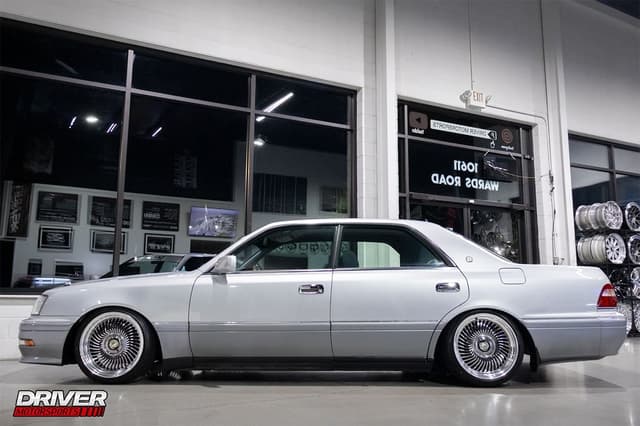 1997 Toyota Crown JDM car for sale — photo 7 of 24