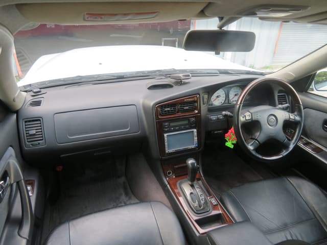 2000 Nissan Stagea JDM car for sale — photo 17 of 22