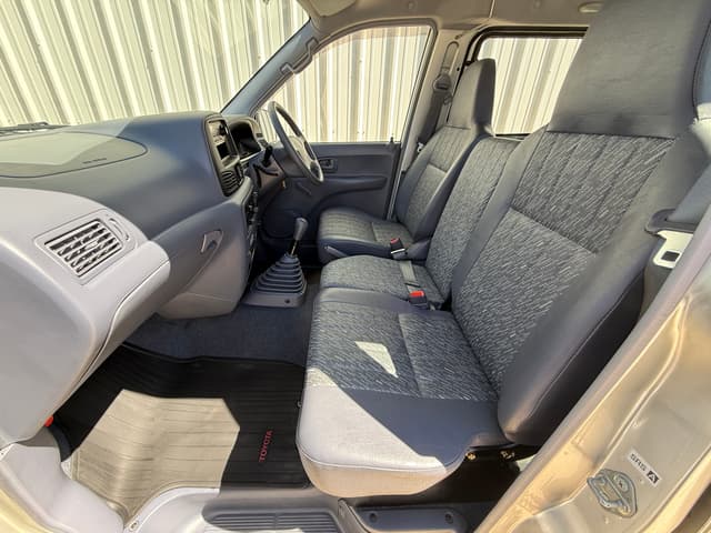 2000 Toyota Townace JDM car for sale — photo 10 of 20