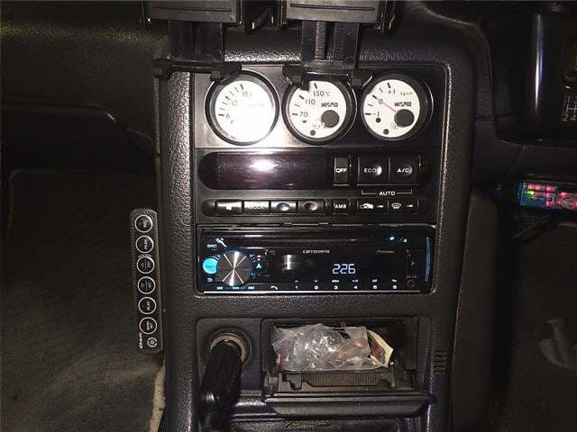 1992 Nissan Skyline JDM car for sale — photo 5 of 7