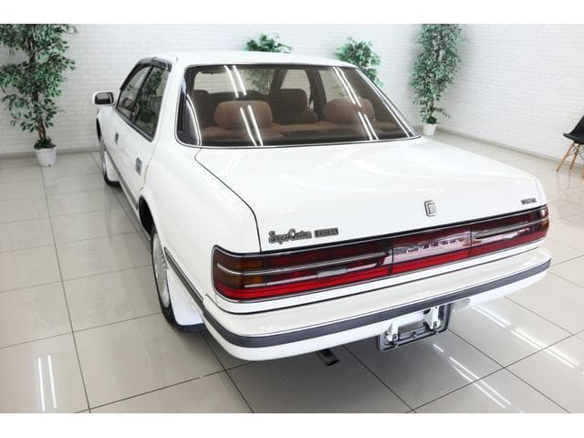 1990 Toyota Cresta JDM car for sale — photo 4 of 17