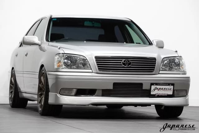 1999 Toyota Crown JDM car for sale — photo 3 of 25