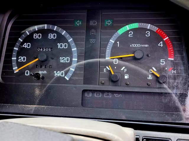 1996 Mitsubishi Canter JDM car for sale — photo 15 of 24