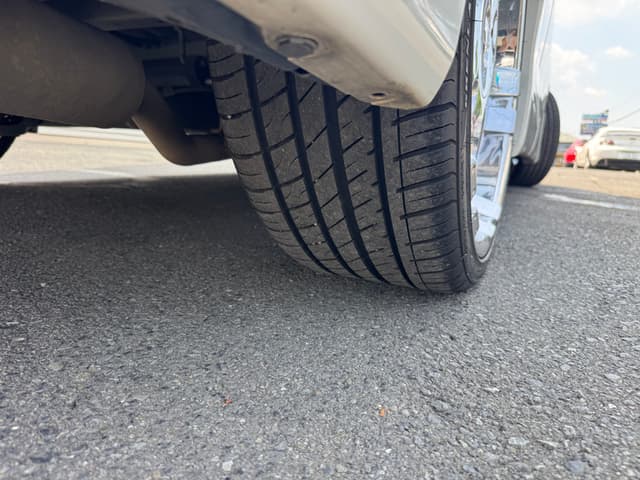 2011 Toyota Vellfire JDM car for sale — photo 19 of 25