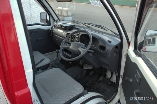 1995 Daihatsu Hijet JDM car for sale — photo 10 of 15