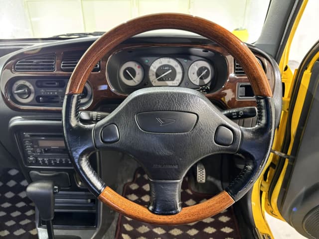 1999 Daihatsu Mira JDM car for sale — photo 16 of 25