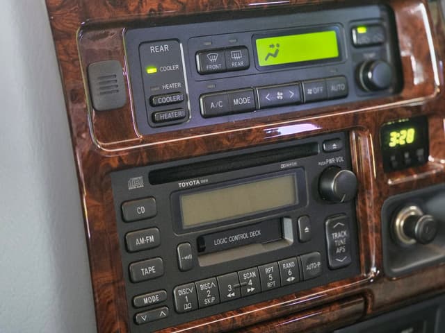 1996 Toyota JDM car for sale — photo 17 of 25