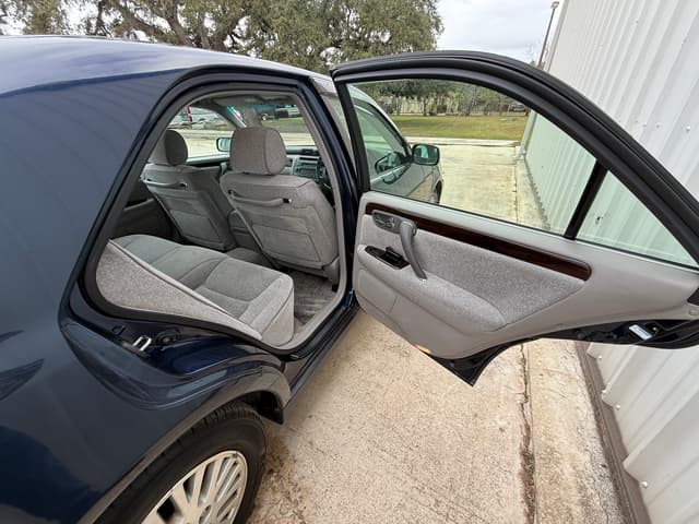 2000 Toyota Crown JDM car for sale — photo 15 of 19