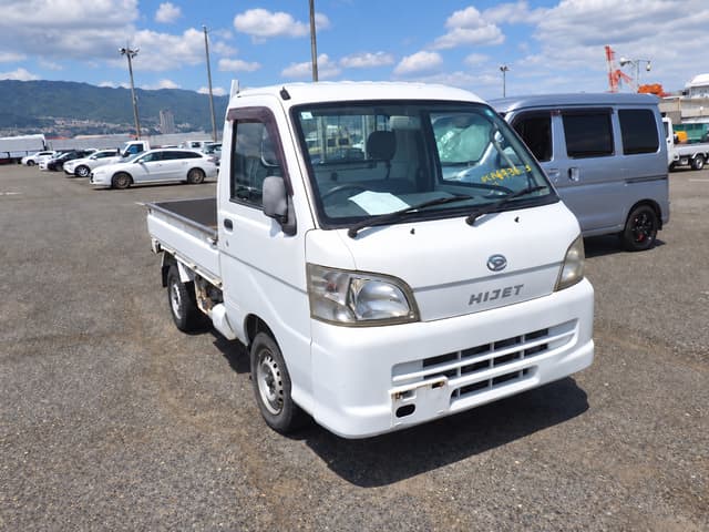 2008 Daihatsu Hijet JDM car for sale — photo 2 of 17
