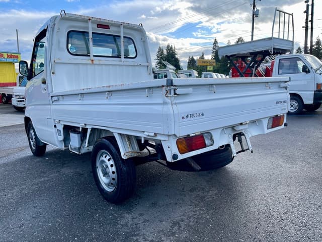 1999 Mitsubishi Minicab JDM car for sale — photo 5 of 25
