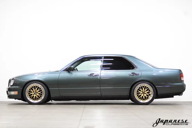 1995 Nissan Cedric JDM car for sale — photo 4 of 25