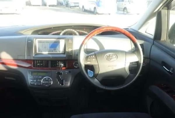 2008 Toyota Estima JDM car for sale — photo 2 of 4