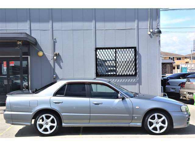 2000 Nissan Skyline JDM car for sale — photo 2 of 20
