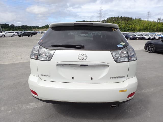 2009 Toyota Harrier JDM car for sale — photo 4 of 25
