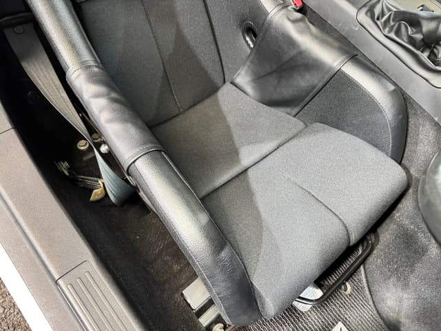 2006 Mazda Roadster (Eunos Roadster / MX-5) JDM car for sale — photo 11 of 25